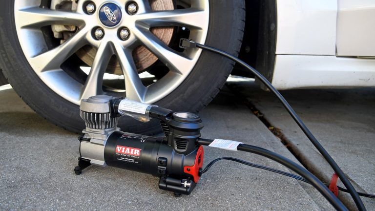 cel mai bun compresor auto 12v
